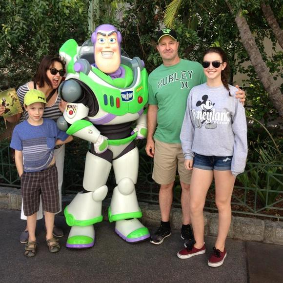 Meet your Posher, Colleen - Picture 1 of 1